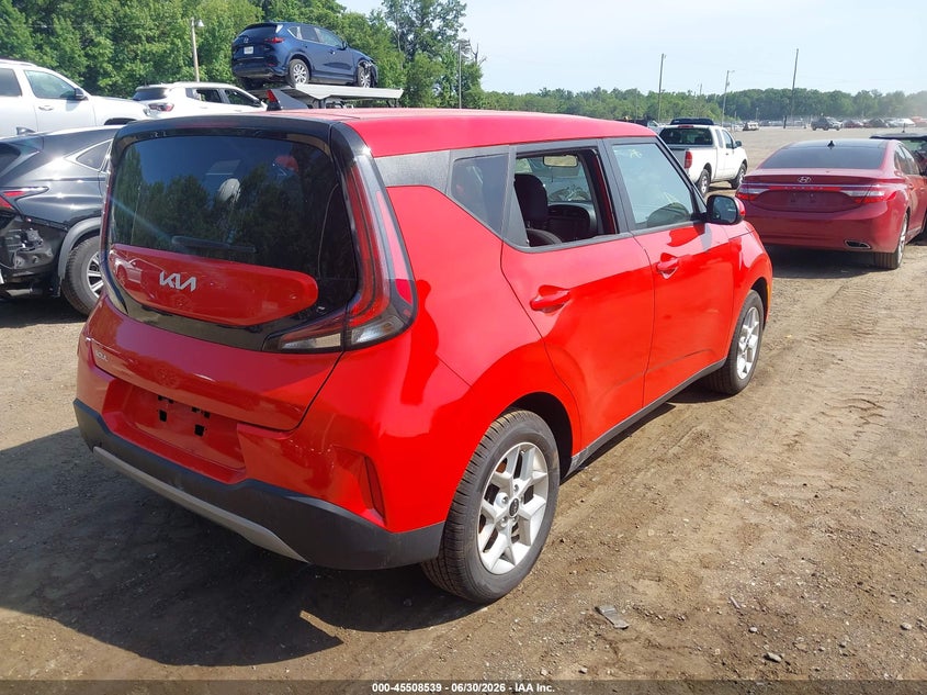 2024 Kia Soul VIN KNDJ23AU7R7238448 IAAI salvage auction — THEFT, Enterprise Vehicles Clear Only (New York), sold $9,500 on 2026-07-08 (photo 4)