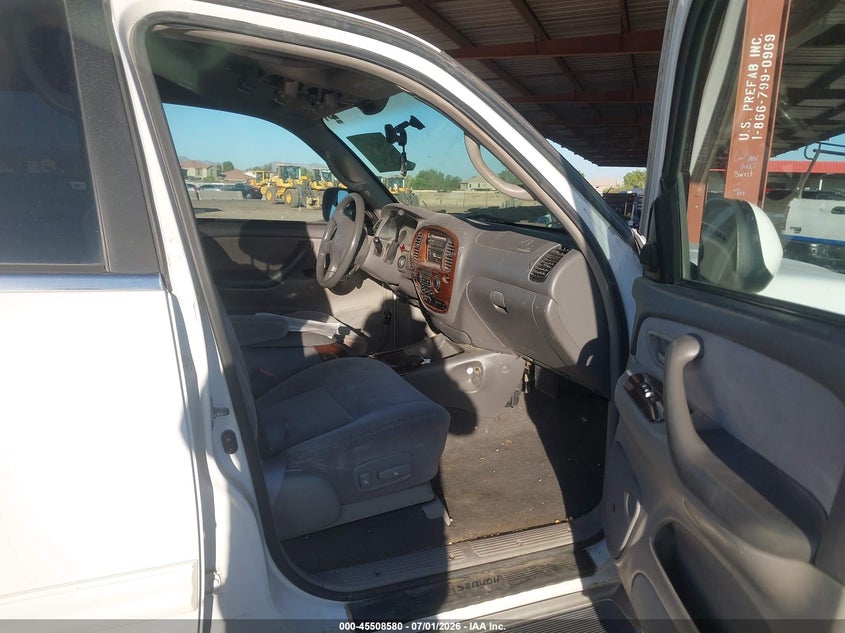 2001 Toyota Sequoia VIN 5TDZT34A01S052830 IAAI salvage auction — NORMAL WEAR, Clear (Arizona), sold $300 on 2026-07-21 (photo 5)