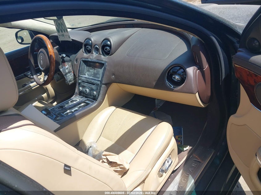 2013 Jaguar Xj VIN SAJWJ2GD2D8V50109 IAAI salvage auction — FRONT END, Salvage Title, sold $800 on 2026-08-02 (photo 5)