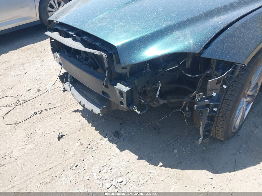 2013 Jaguar Xj VIN SAJWJ2GD2D8V50109 IAAI salvage auction — FRONT END, Salvage Title, sold $800 on 2026-08-02 (photo 6)