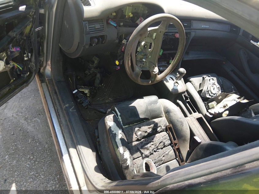 2002 Audi S6 VIN WAUXU54B92N095351 IAAI salvage auction — NORMAL WEAR, Regular Certificate (Iowa), sold $375 on 2026-07-27 (photo 6)