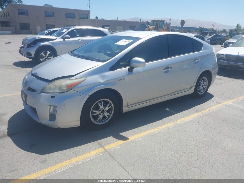2010 Toyota Prius VIN JTDKN3DU2A0236725 IAAI salvage auction — RIGHT SIDE, Salvage (California), sold $650 on 2026-07-20 (photo 2)