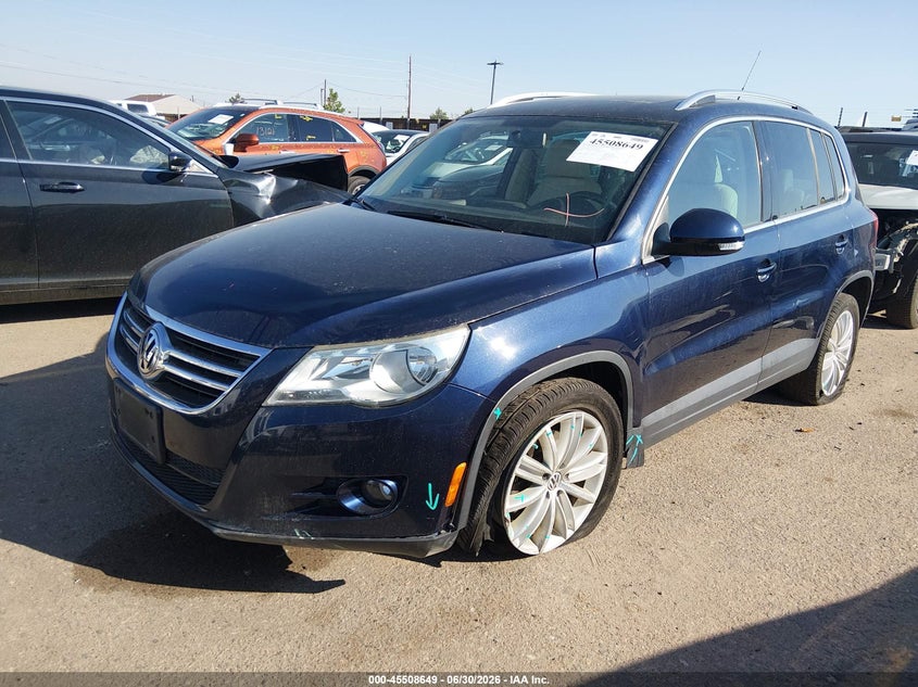 2011 Volkswagen Tiguan VIN WVGBV7AX4BW000237 IAAI salvage auction — LEFT & RIGHT, Salvage (Colorado), sold $1,150 on 2026-08-13 (photo 2)