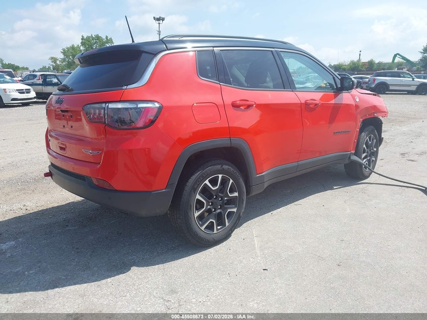 2021 Jeep Compass VIN 3C4NJDDB7MT528956 IAAI salvage auction — RIGHT FRONT, Salvage Title, sold $4,500 on 2026-08-28 (photo 4)