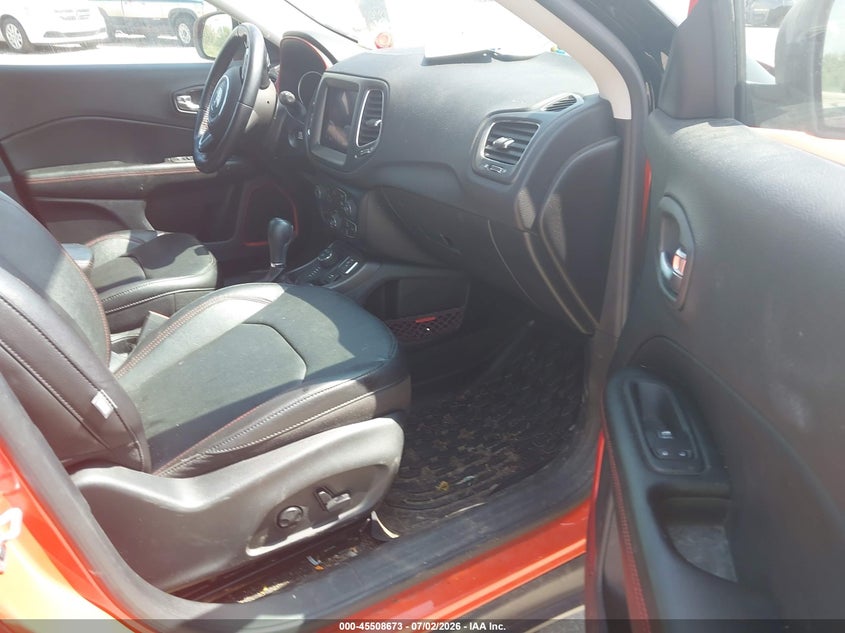2021 Jeep Compass VIN 3C4NJDDB7MT528956 IAAI salvage auction — RIGHT FRONT, Salvage Title, sold $4,500 on 2026-08-28 (photo 5)