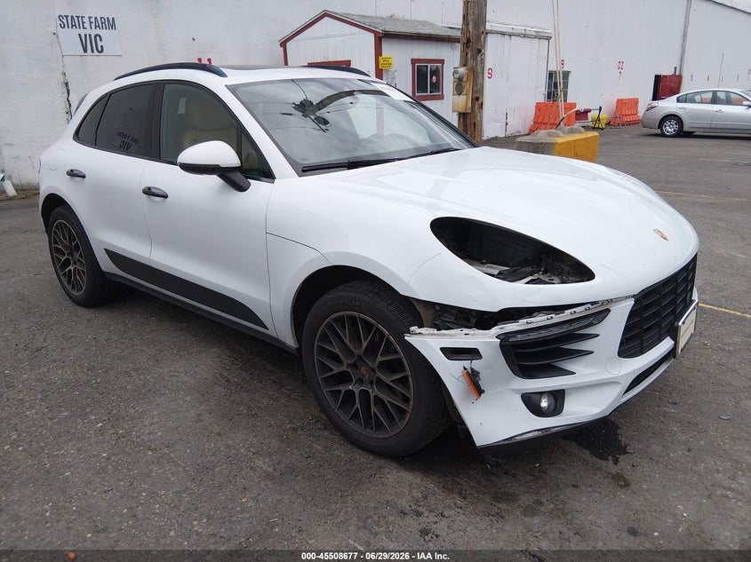 2018 Porsche Macan VIN WP1AA2A58JLB08789 — IAAI salvage auction photo