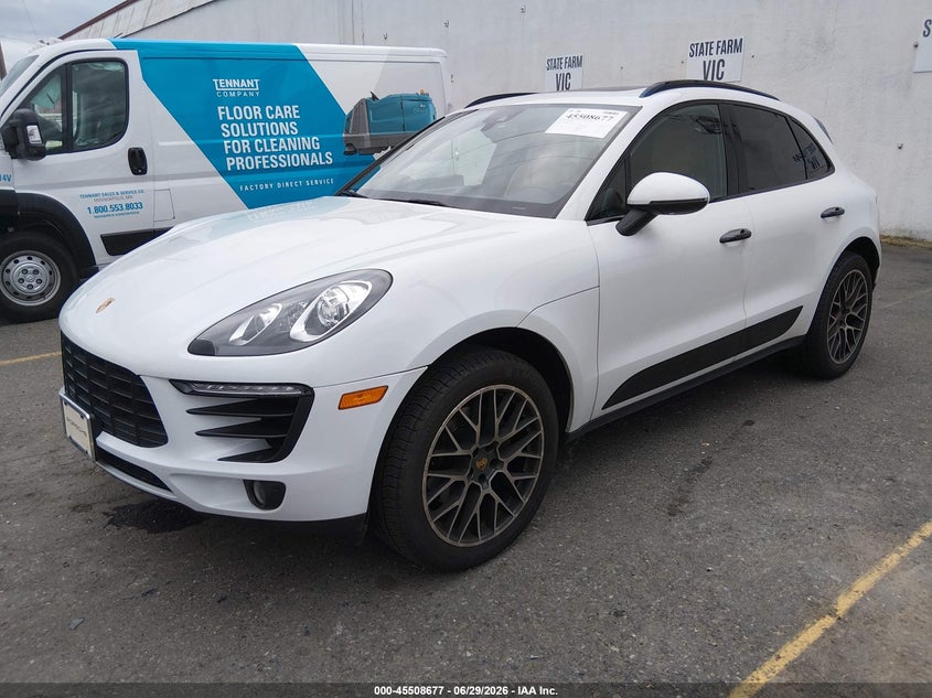 2018 Porsche Macan VIN WP1AA2A58JLB08789 IAAI salvage auction — RIGHT FRONT, Salvage (Oregon), sold $13,900 on 2026-09-02 (photo 2)