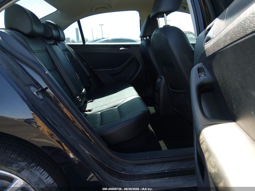 2011 Volkswagen Jetta VIN 3VWDX7AJ1BM396739 IAAI salvage auction — SIDE, Salvage (Nevada), sold $550 on 2026-10-03 (photo 8)