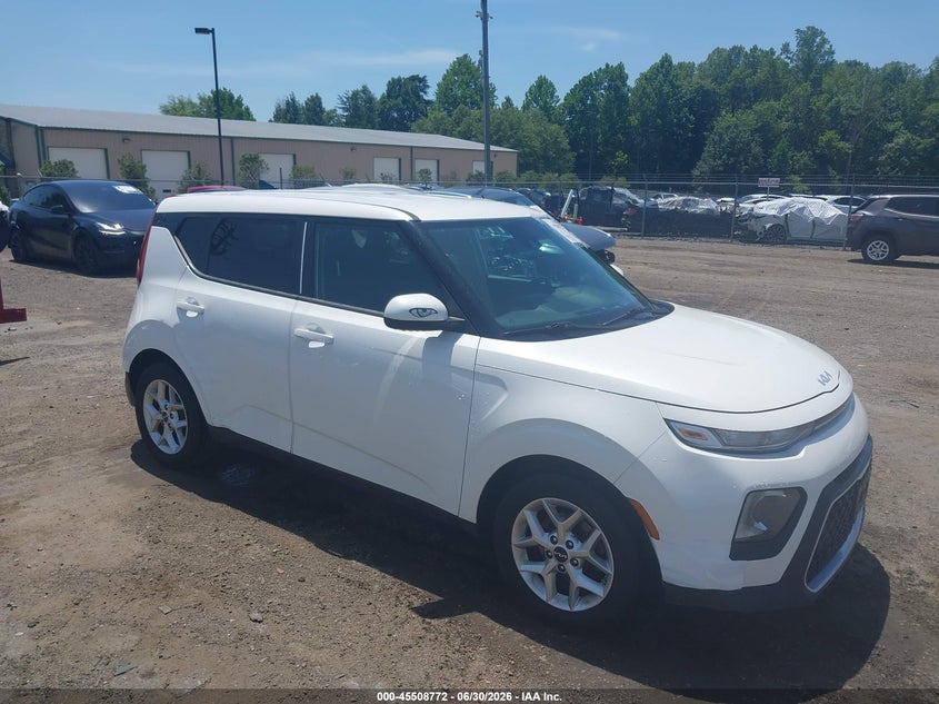2022 Kia Soul VIN KNDJ23AUXN7830694 IAAI salvage auction — REAR END, Salvage (Virginia), sold $3,875 on 2026-07-27 (photo 1)