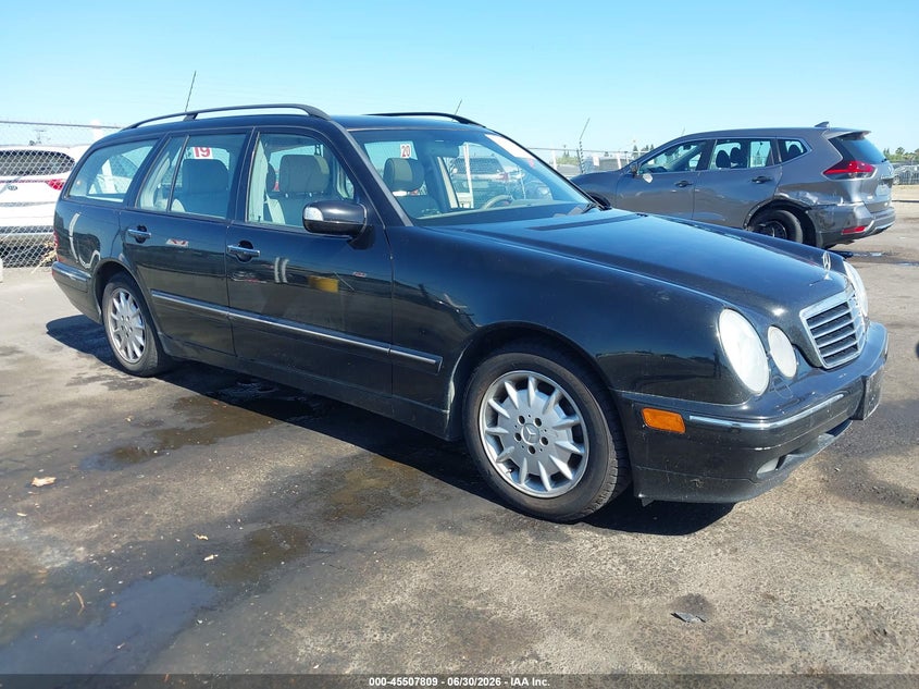 2002 Mercedes-benz E-class VIN WDBJH82J02X070737 IAAI salvage auction — SIDE, Salvage (California), sold $325 on 2026-07-29 (photo 1)