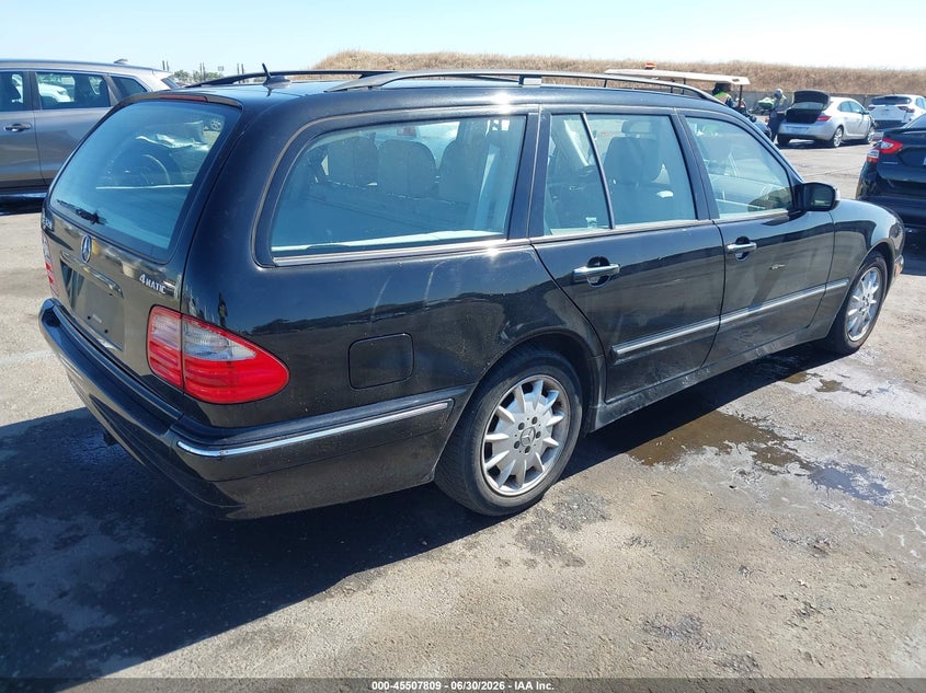 2002 Mercedes-benz E-class VIN WDBJH82J02X070737 IAAI salvage auction — SIDE, Salvage (California), sold $325 on 2026-07-29 (photo 4)