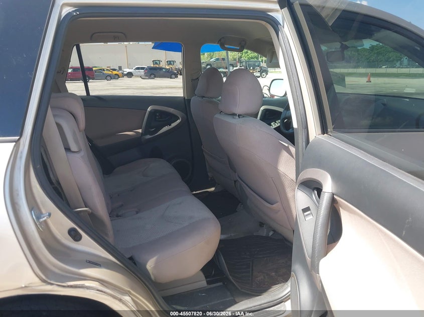 2007 Toyota Rav 4 VIN JTMZD33V976035437 IAAI salvage auction — SIDE, Rebuildable (Florida), sold $1,350 on 2026-07-26 (photo 8)