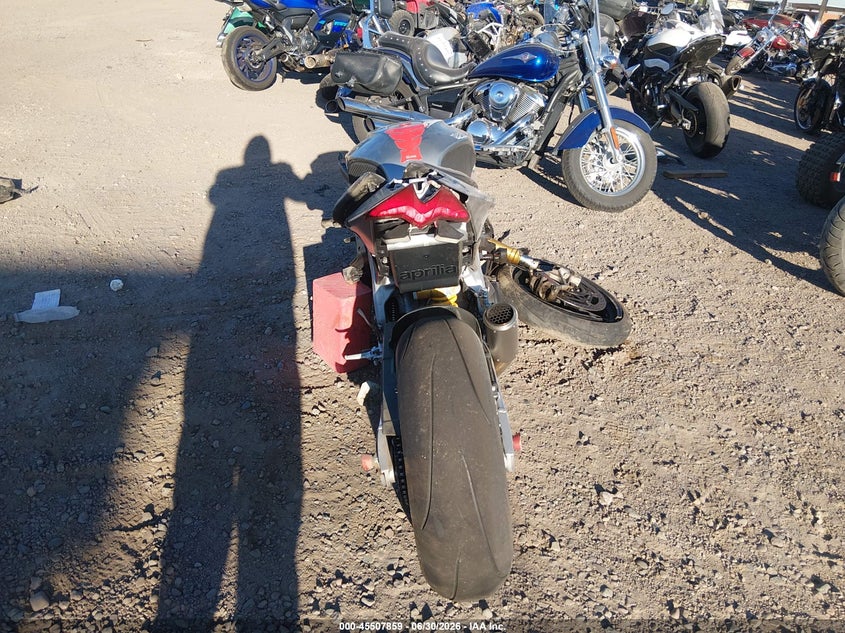 2021 Aprilia Rsv VIN ZD4KYUA06MS000137 IAAI salvage auction — FRONT & REAR, Salvage (Arizona), sold $3,500 on 2026-08-18 (photo 6)