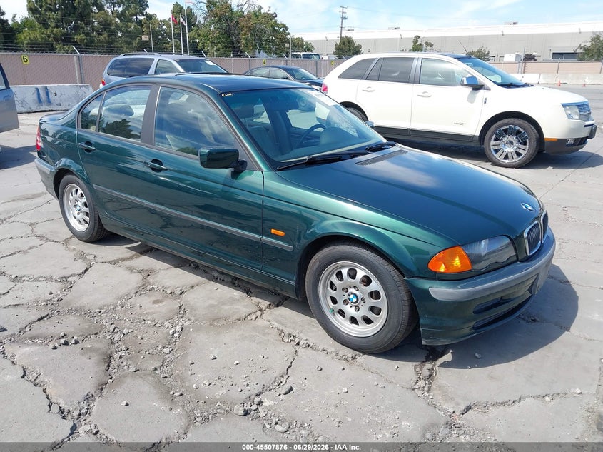 1999 BMW 3 series VIN WBAAM3331XFP51225 IAAI salvage auction — UNKNOWN, Salvage (California), sold $425 on 2026-08-01 (photo 1)