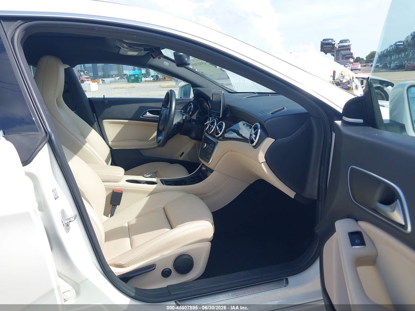 2016 Mercedes-benz Cla-klasse VIN WDDSJ4GB2GN388601 IAAI salvage auction — LEFT SIDE, Rebuildable (Florida), sold $1,400 on 2026-07-28 (photo 5)
