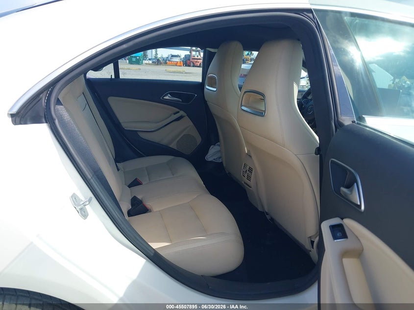 2016 Mercedes-benz Cla-klasse VIN WDDSJ4GB2GN388601 IAAI salvage auction — LEFT SIDE, Rebuildable (Florida), sold $1,400 on 2026-07-28 (photo 8)