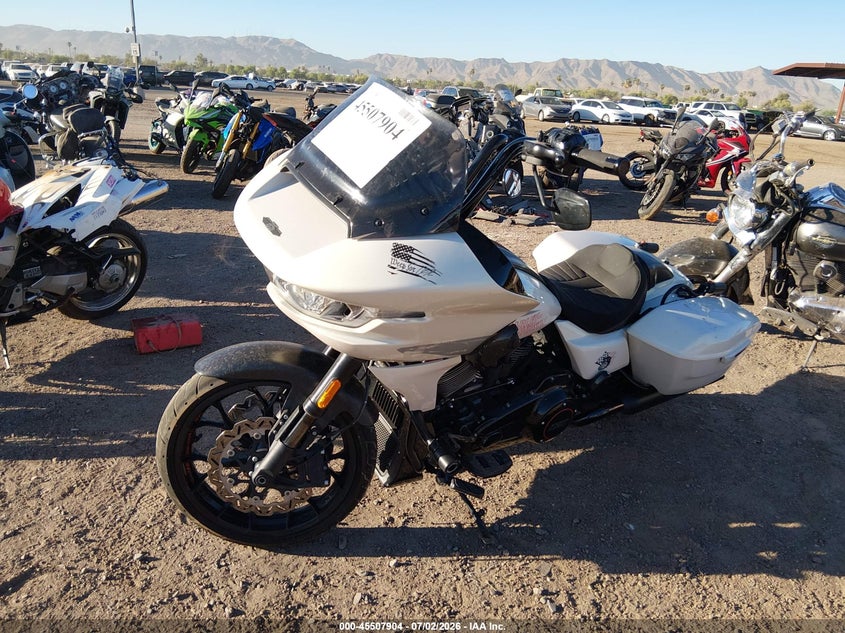 2024 Harley-davidson Road glide VIN 1HD1TL817RB963844 IAAI salvage auction — SIDE, Salvage (Arizona), sold $20,100 on 2026-08-05 (photo 2)