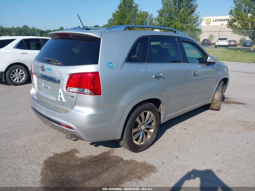 2013 Kia Sorento VIN 5XYKWDA23DG374469 IAAI salvage auction — NORMAL WEAR, Clear (New York), sold $600 on 2026-07-07 (photo 4)