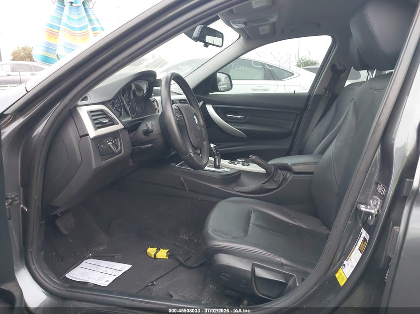 2013 BMW 3er VIN WBA3B1C52DF462662 IAAI salvage auction — UNDERCARRIAGE, Salvage Title, sold $250 on 2026-08-14 (photo 5)