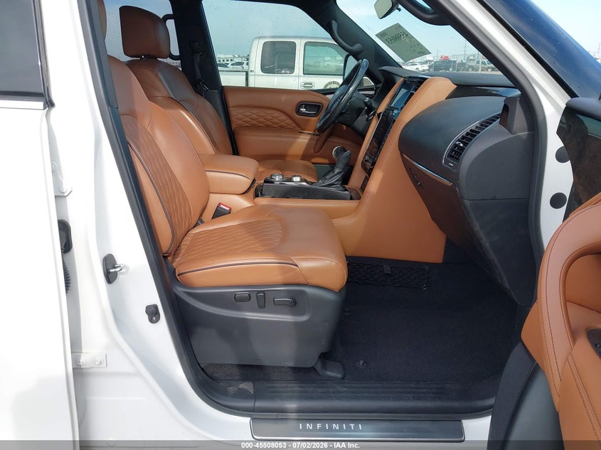 2021 Infiniti Qx80 VIN JN8AZ2BE4M9270661 IAAI salvage auction — SIDE, Salvage Title, sold $17,100 on 2026-07-31 (photo 5)
