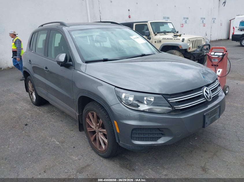 2017 Volkswagen Tiguan VIN WVGBV7AX0HK043618 IAAI salvage auction — NORMAL WEAR, Clear-Dealer Only (Oregon), sold $300 on 2026-07-09 (photo 1)
