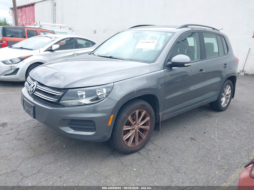 2017 Volkswagen Tiguan VIN WVGBV7AX0HK043618 IAAI salvage auction — NORMAL WEAR, Clear-Dealer Only (Oregon), sold $300 on 2026-07-09 (photo 2)