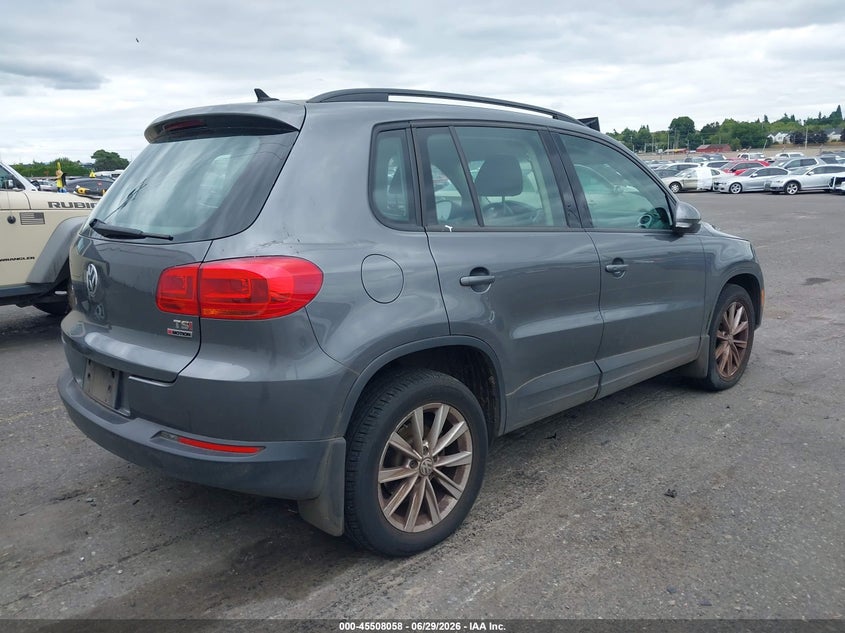 2017 Volkswagen Tiguan VIN WVGBV7AX0HK043618 IAAI salvage auction — NORMAL WEAR, Clear-Dealer Only (Oregon), sold $300 on 2026-07-09 (photo 4)