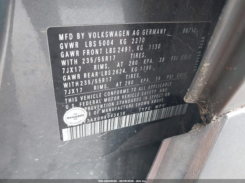 2017 Volkswagen Tiguan VIN WVGBV7AX0HK043618 IAAI salvage auction — NORMAL WEAR, Clear-Dealer Only (Oregon), sold $300 on 2026-07-09 (photo 9)
