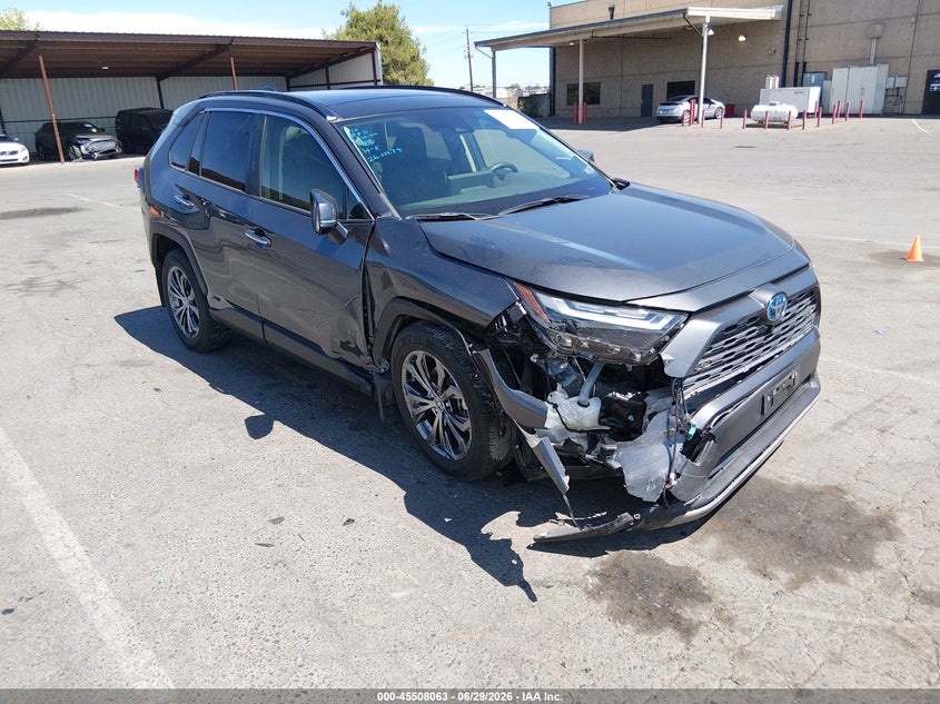 2024 Toyota Rav 4 VIN JTMD6RFV4RJ054528 IAAI salvage auction — FRONT END, Salvage Title, sold $15,900 on 2026-07-18 (photo 1)