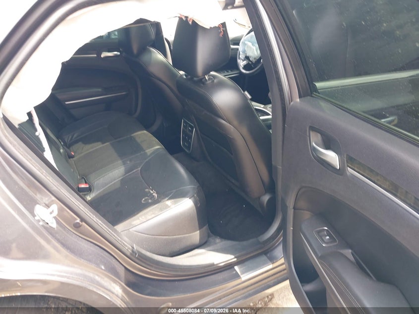 2016 Chrysler 300c VIN 2C3CCAEG3GH151893 IAAI salvage auction — FRONT END, Wait Title, sold $850 on 2026-09-28 (photo 8)