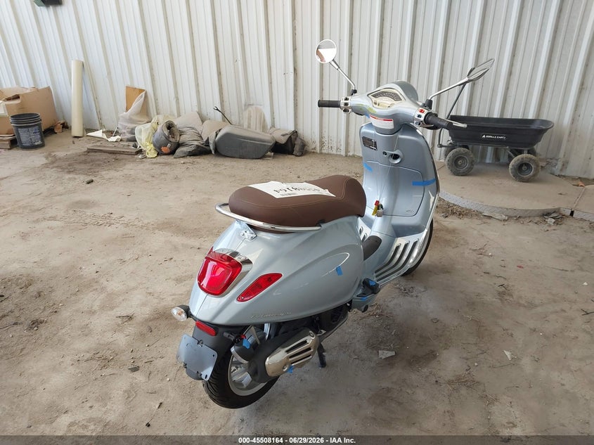2022 Vespa - VIN ZAPM818G2N5906483 IAAI salvage auction — REAR END, Salvage Title, sold $1,000 on 2026-08-11 (photo 4)