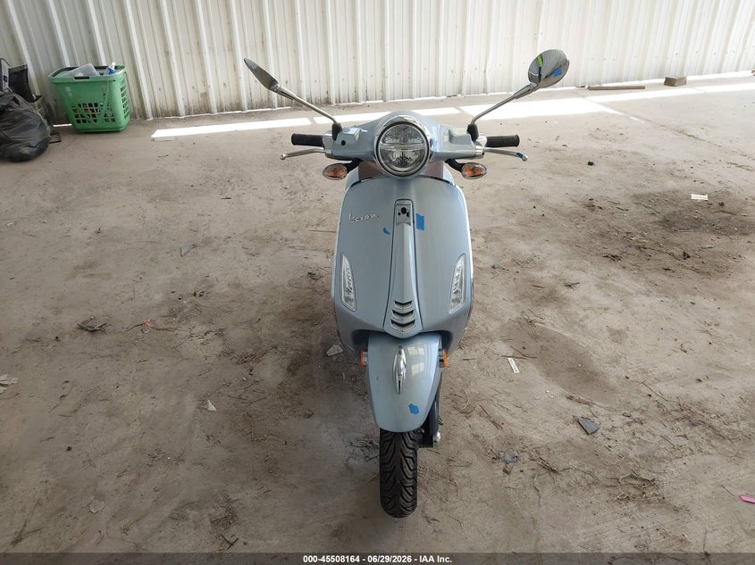 2022 Vespa - VIN ZAPM818G2N5906483 IAAI salvage auction — REAR END, Salvage Title, sold $1,000 on 2026-08-11 (photo 5)