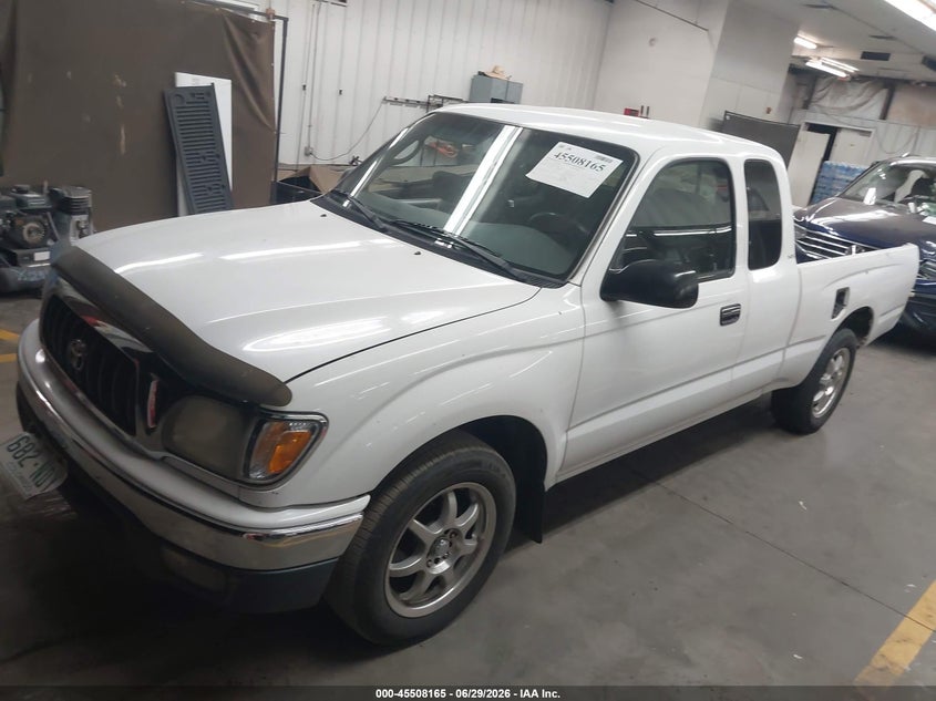 2004 Toyota Tacoma VIN 5TEVL52N74Z317380 IAAI salvage auction — REAR END, Salvage (Arizona), sold $2,650 on 2026-07-28 (photo 2)