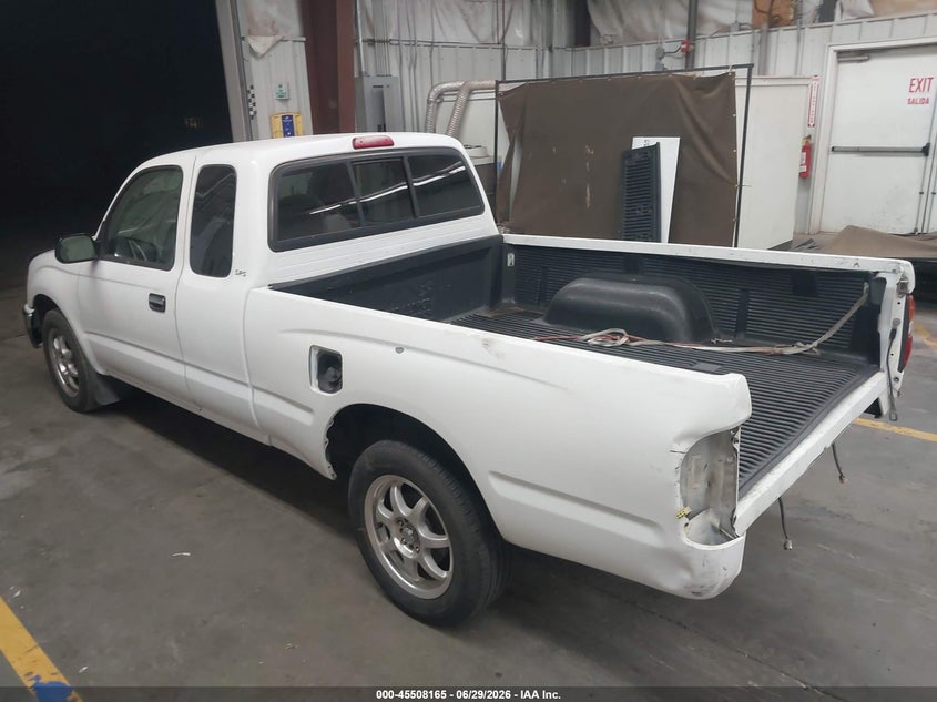 2004 Toyota Tacoma VIN 5TEVL52N74Z317380 IAAI salvage auction — REAR END, Salvage (Arizona), sold $2,650 on 2026-07-28 (photo 3)