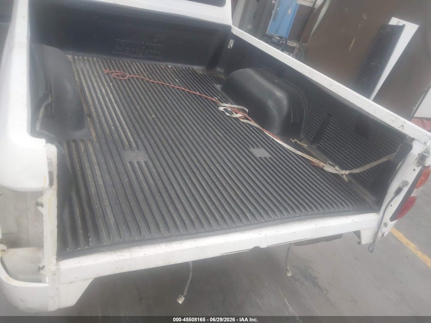 2004 Toyota Tacoma VIN 5TEVL52N74Z317380 IAAI salvage auction — REAR END, Salvage (Arizona), sold $2,650 on 2026-07-28 (photo 6)