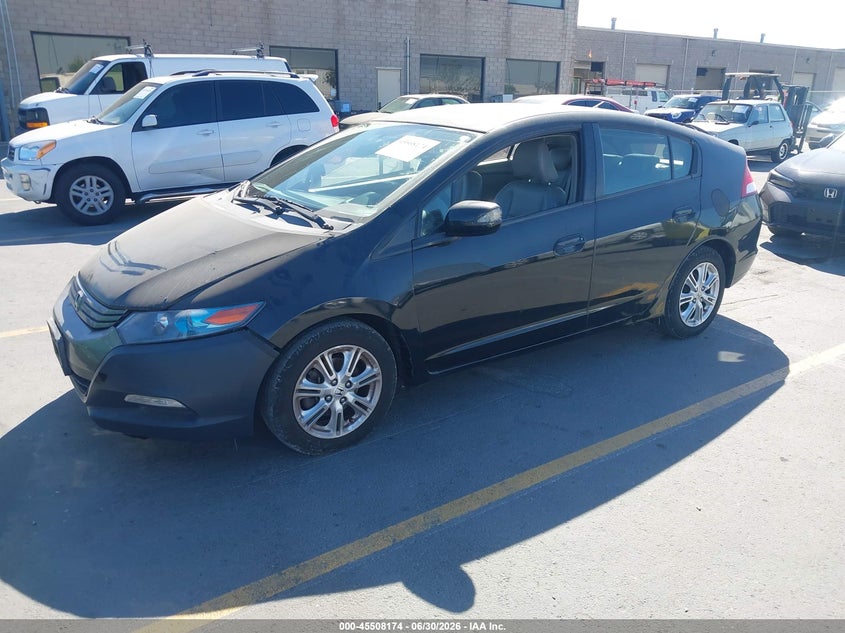 2010 Honda Insight VIN JHMZE2H73AS027445 IAAI salvage auction — SIDE, Salvage (California), sold $600 on 2026-07-20 (photo 2)