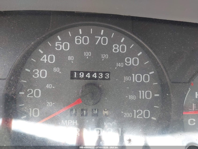2003 Mercury Grand marquis VIN 2MEHM75W63X699409 IAAI salvage auction — NORMAL WEAR, Repossession Paperwork (Georgia), sold $300 on 2026-07-31 (photo 7)