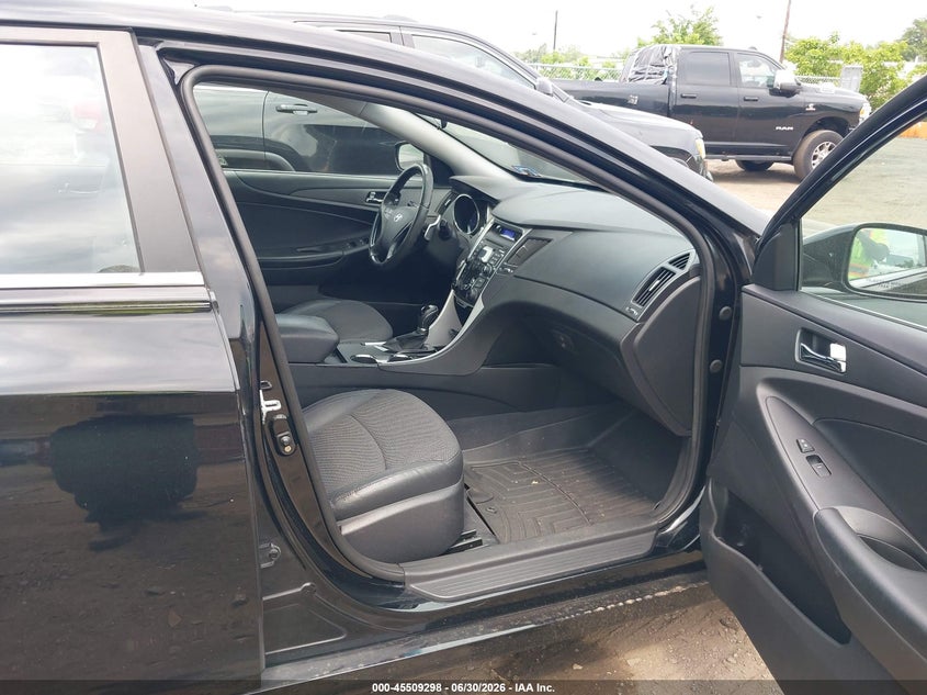 2011 Hyundai Sonata VIN 5NPEC4AC4BH178710 IAAI salvage auction — NORMAL WEAR, Clear (New Jersey), sold $825 on 2026-07-13 (photo 5)