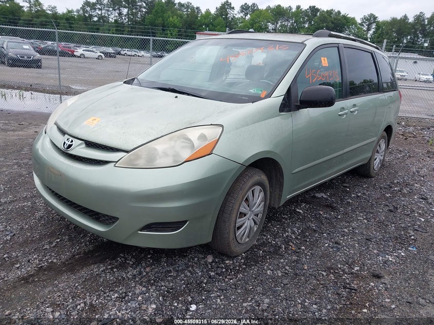 2008 Toyota Sienna VIN 5TDZK23C28S171411 IAAI salvage auction — NORMAL WEAR, Clear (Virginia), sold $25 on 2026-07-24 (photo 2)