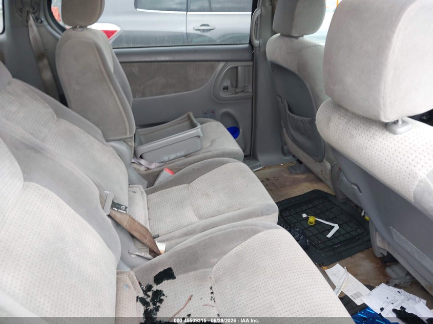 2008 Toyota Sienna VIN 5TDZK23C28S171411 IAAI salvage auction — NORMAL WEAR, Clear (Virginia), sold $25 on 2026-07-24 (photo 8)