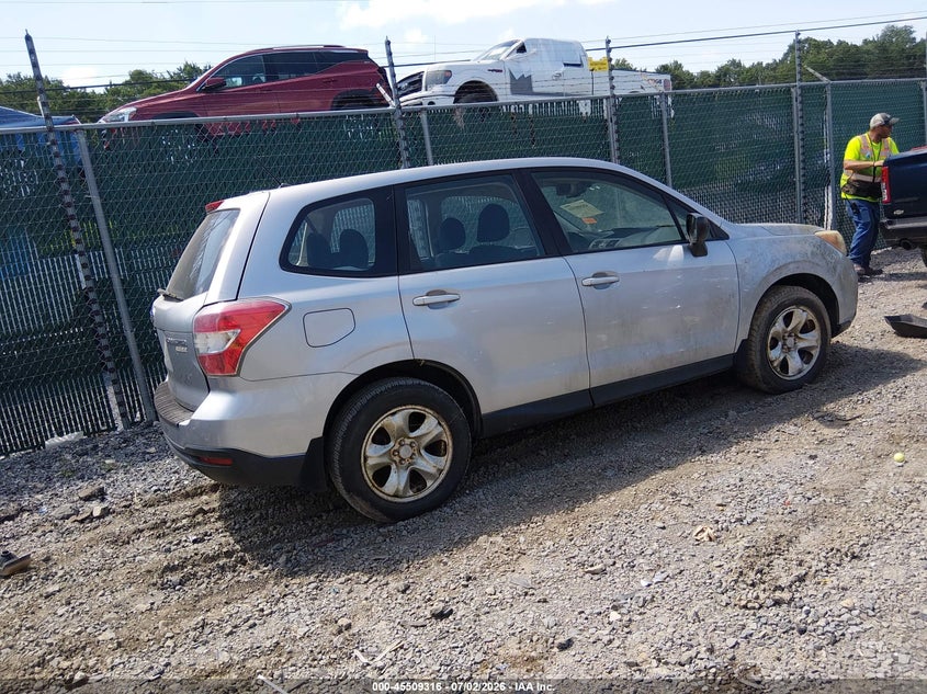 2014 Subaru Forester VIN JF2SJAAC2EH412497 IAAI salvage auction — NORMAL WEAR, Original (West Virginia), sold $1,025 on 2026-07-29 (photo 4)