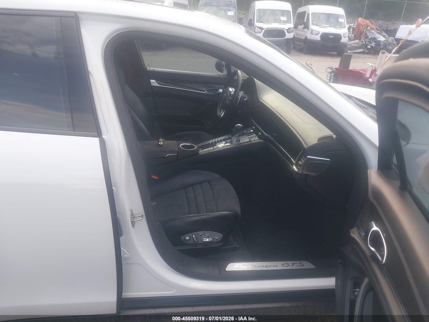 2014 Porsche Panamera VIN WP0AF2A76EL083451 IAAI salvage auction — ENGINE DAMAGE, Salvage Title, sold $7,175 on 2026-08-21 (photo 5)