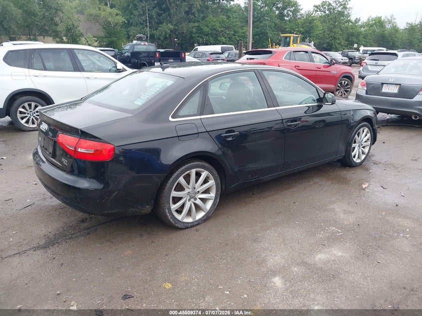 2013 Audi A4 VIN WAUFFAFL3DN019907 IAAI salvage auction — NORMAL WEAR, Clear (Massachusetts), sold $425 on 2026-07-29 (photo 4)