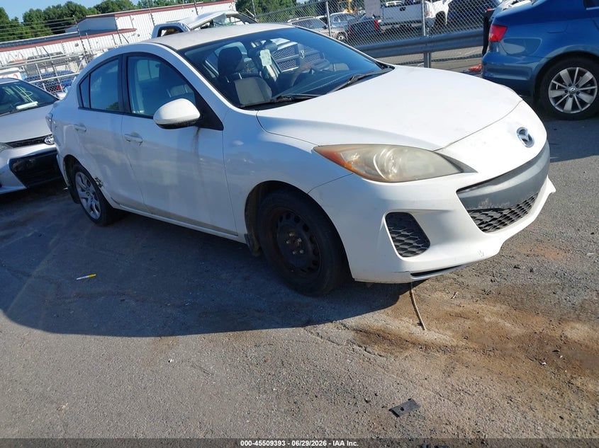 2013 Mazda 3 VIN JM1BL1TF0D1731968 IAAI salvage auction — NORMAL WEAR, Clear-Dealer Only (North Carolina), sold $425 on 2026-07-29 (photo 1)