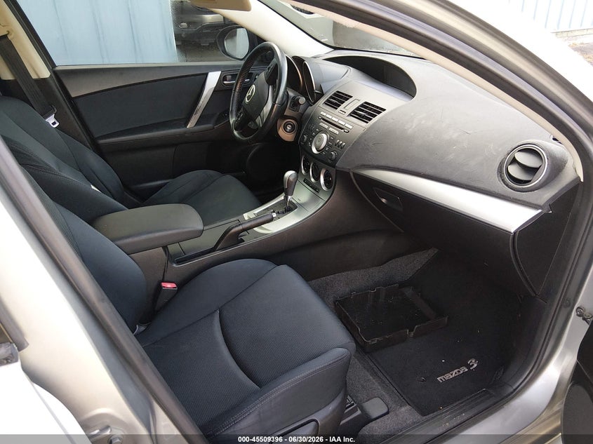2010 Mazda 3 VIN JM1BL1H54A1229380 IAAI salvage auction — NORMAL WEAR, Original (Kentucky), sold $1,000 on 2026-07-20 (photo 5)