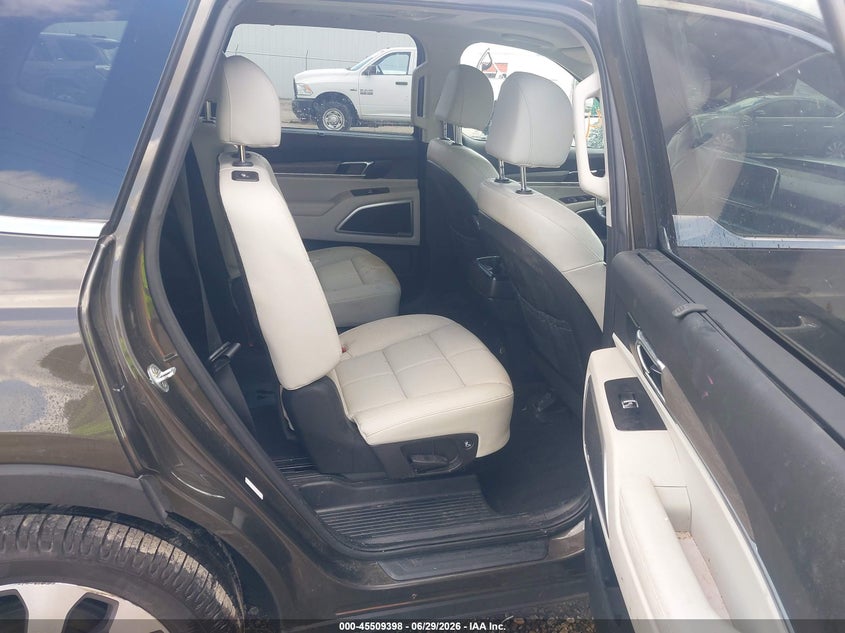 2022 Kia Telluride VIN 5XYP3DHC5NG231442 IAAI salvage auction — FRONT & REAR, Salvage (Virginia), sold $6,500 on 2026-07-31 (photo 8)
