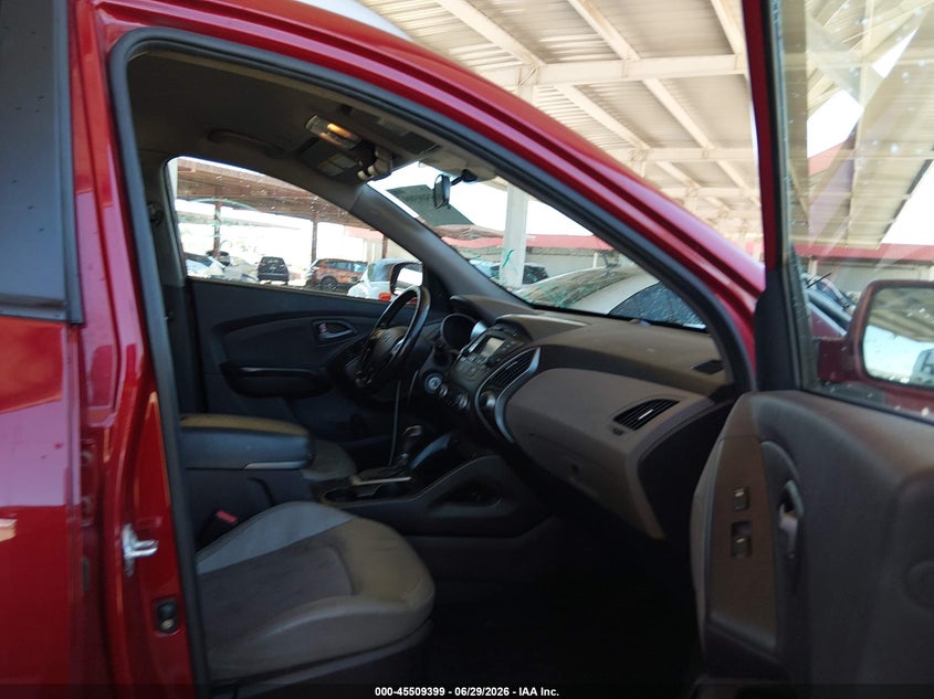 2015 Hyundai Tucson VIN KM8JU3AG1FU059240 IAAI salvage auction — NORMAL WEAR, Clear (Arizona), sold $950 on 2026-07-21 (photo 5)