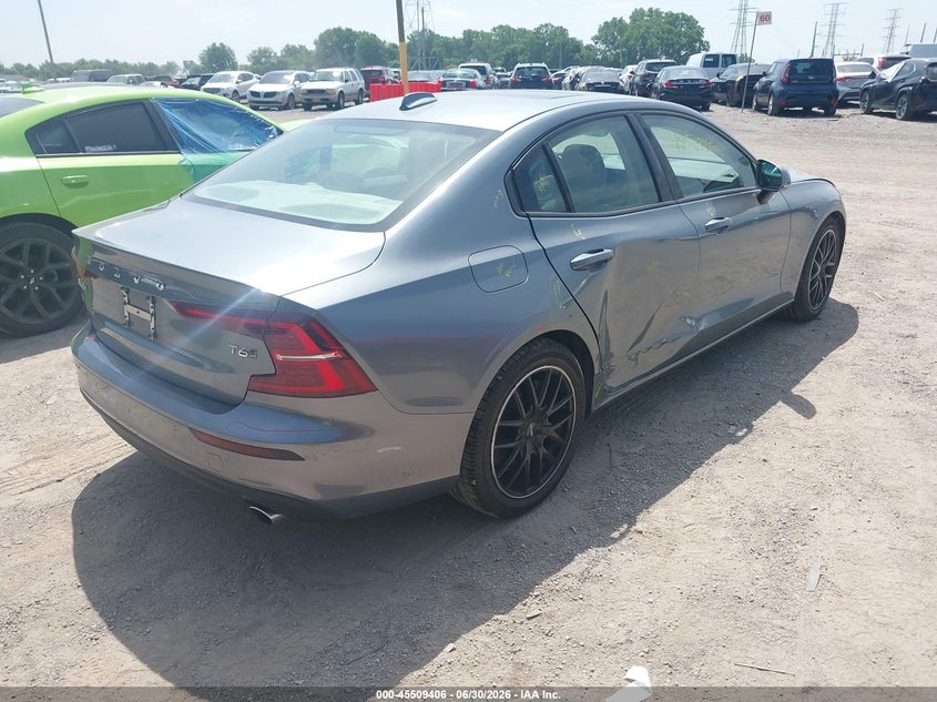 2020 Volvo S60 VIN 7JRA22TKXLG033673 IAAI salvage auction — RIGHT SIDE, Salvage (Indiana), sold $4,950 on 2026-07-29 (photo 4)
