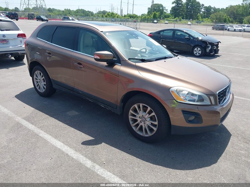 2010 Volvo Xc60 VIN YV4992DZ4A2127001 IAAI salvage auction — NORMAL WEAR, Clear (Tennessee), sold $325 on 2026-07-28 (photo 1)