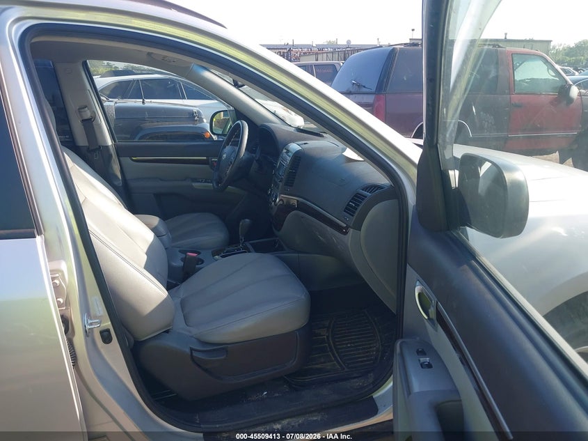 2012 Hyundai Santa fe VIN 5XYZG3AB5CG102963 IAAI salvage auction — NORMAL WEAR, Salvage Title, sold $1,700 on 2026-07-16 (photo 5)